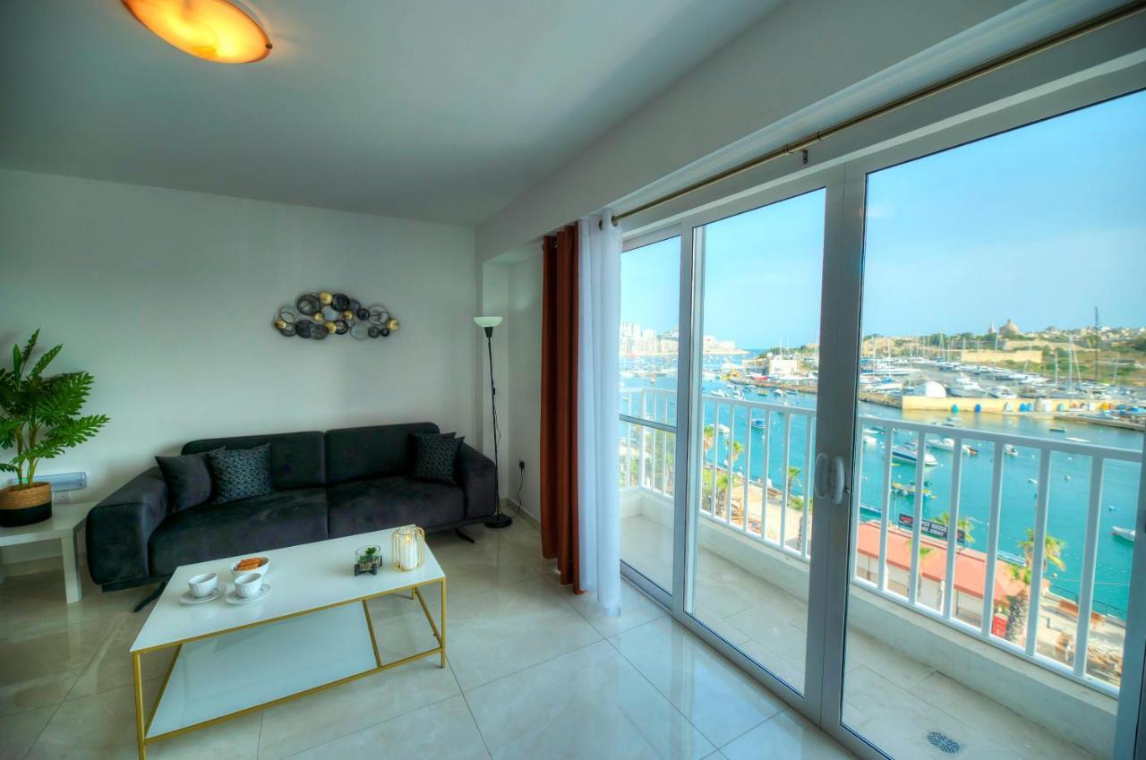 Seafront Beautifully Furnished 2 Bedrooms Gogzr-3 Appartamento Gzira