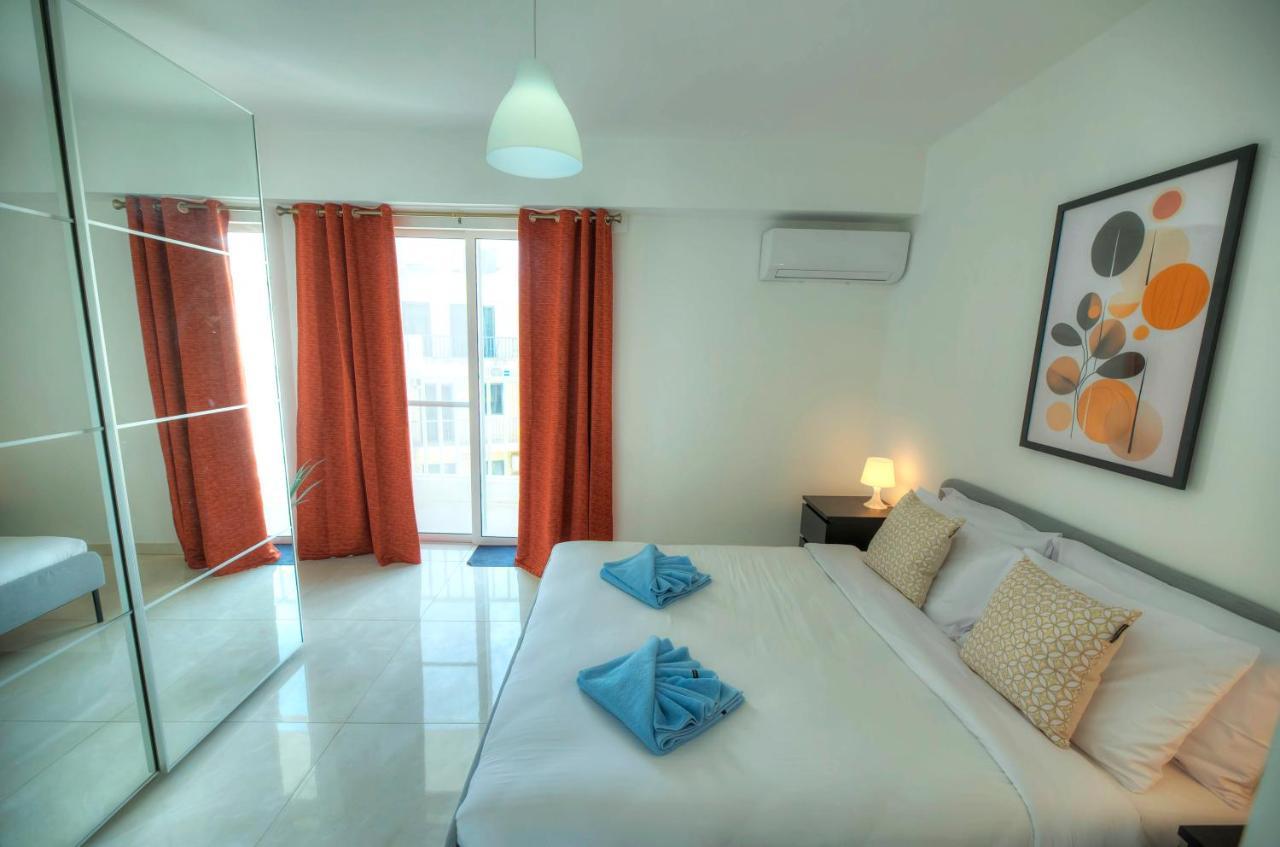 Seafront Beautifully Furnished 2 Bedrooms Gogzr-3 Appartamento
